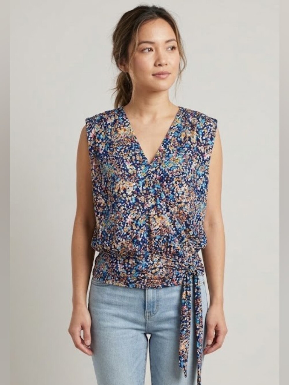 Petite Assembly Navy Blue Sleeveless V-Neck Floral Tie-Waist Blouse Size XS NWT